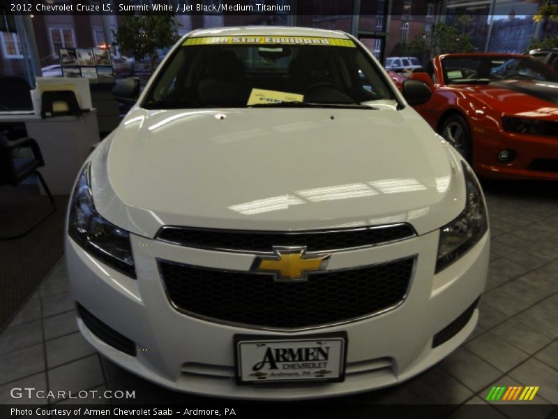 Summit White / Jet Black/Medium Titanium 2012 Chevrolet Cruze LS