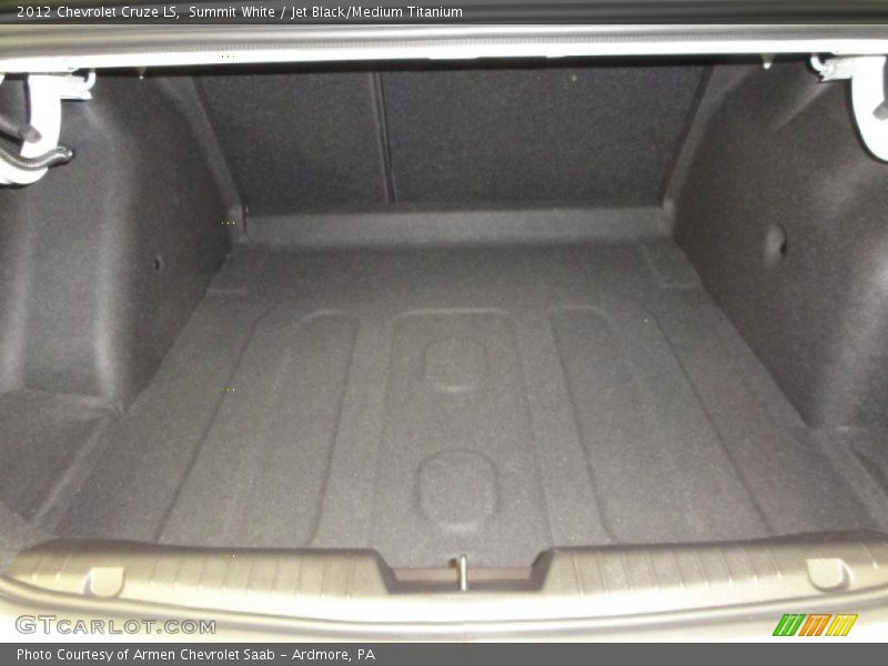Summit White / Jet Black/Medium Titanium 2012 Chevrolet Cruze LS