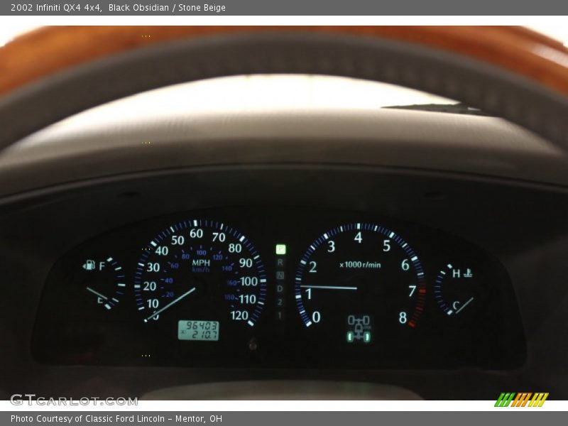 Black Obsidian / Stone Beige 2002 Infiniti QX4 4x4