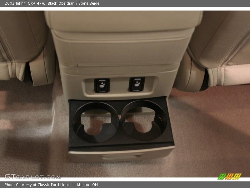 Black Obsidian / Stone Beige 2002 Infiniti QX4 4x4
