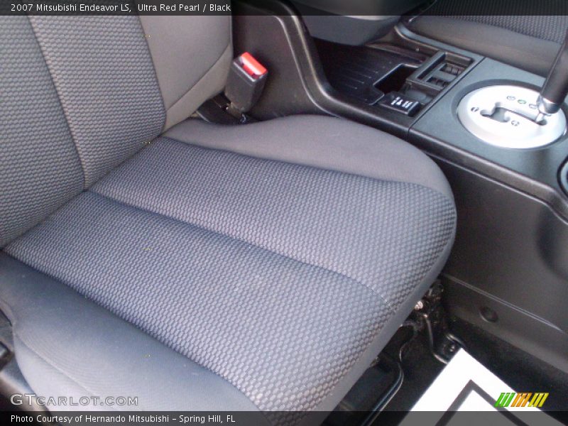 Ultra Red Pearl / Black 2007 Mitsubishi Endeavor LS