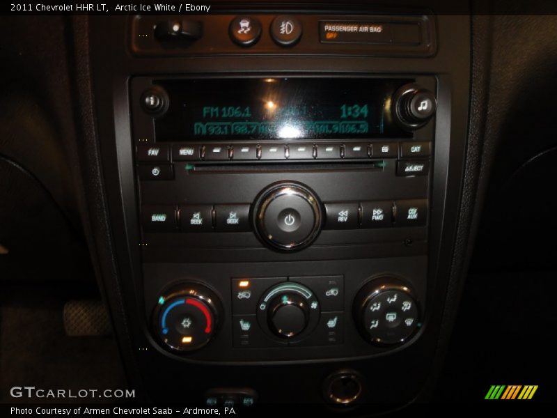 Arctic Ice White / Ebony 2011 Chevrolet HHR LT