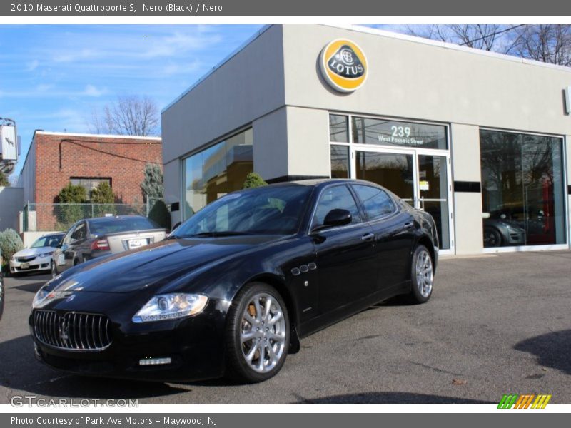 Nero (Black) / Nero 2010 Maserati Quattroporte S