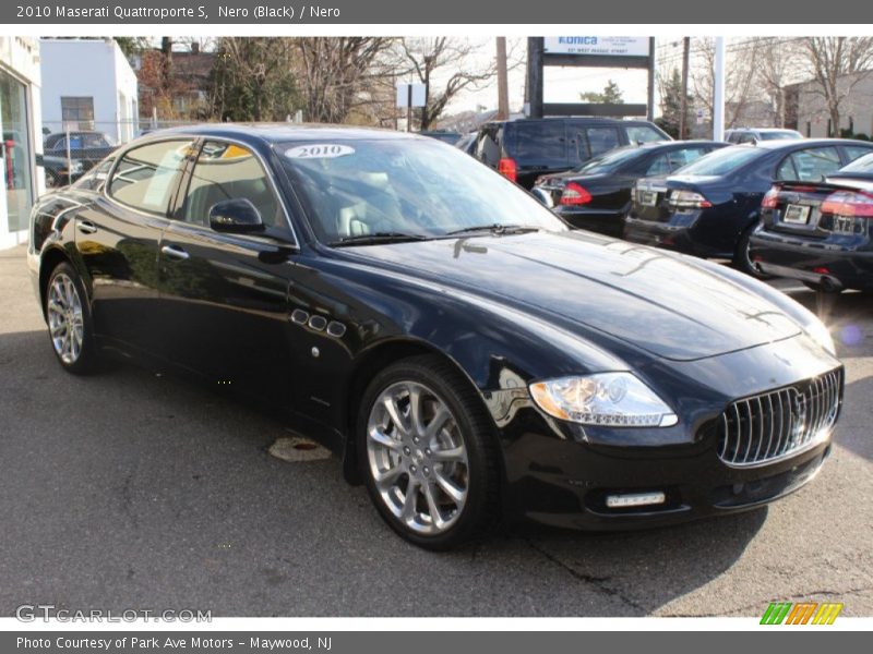 Nero (Black) / Nero 2010 Maserati Quattroporte S