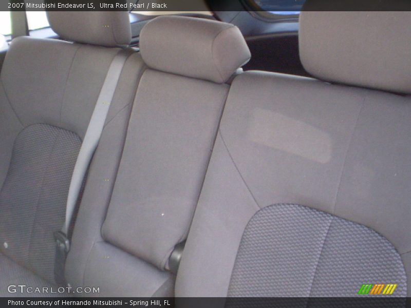 Ultra Red Pearl / Black 2007 Mitsubishi Endeavor LS