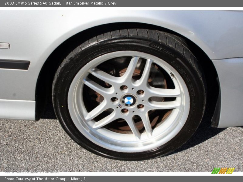  2003 5 Series 540i Sedan Wheel