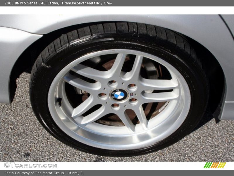  2003 5 Series 540i Sedan Wheel