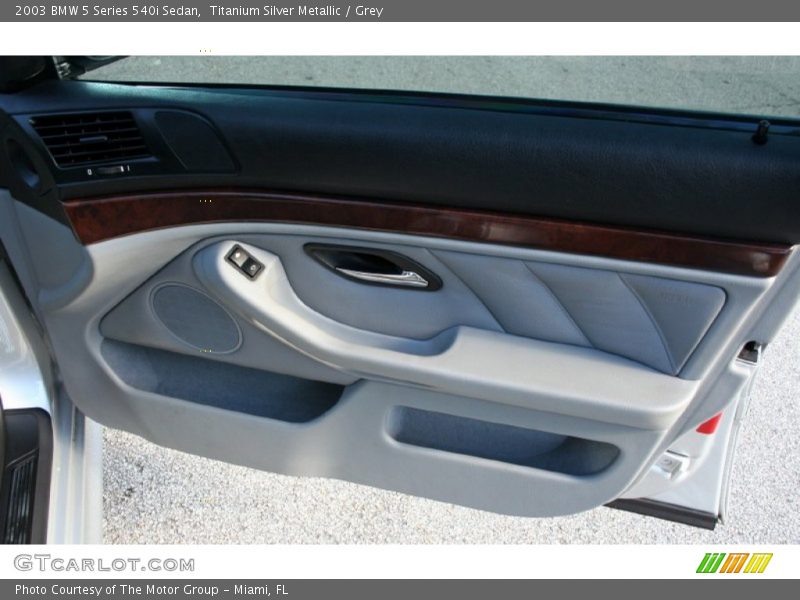 Titanium Silver Metallic / Grey 2003 BMW 5 Series 540i Sedan