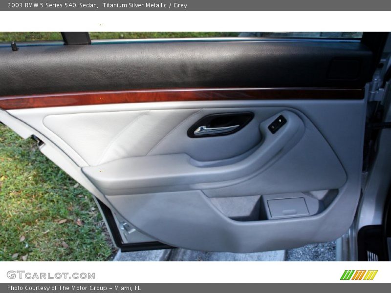Titanium Silver Metallic / Grey 2003 BMW 5 Series 540i Sedan
