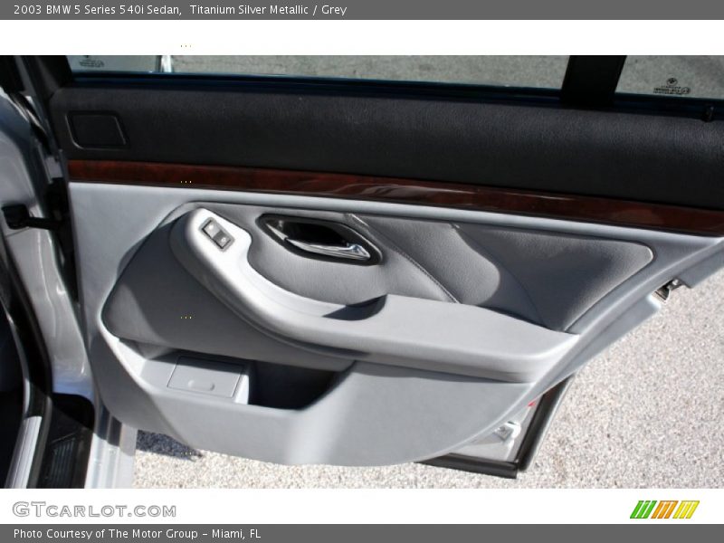 Titanium Silver Metallic / Grey 2003 BMW 5 Series 540i Sedan