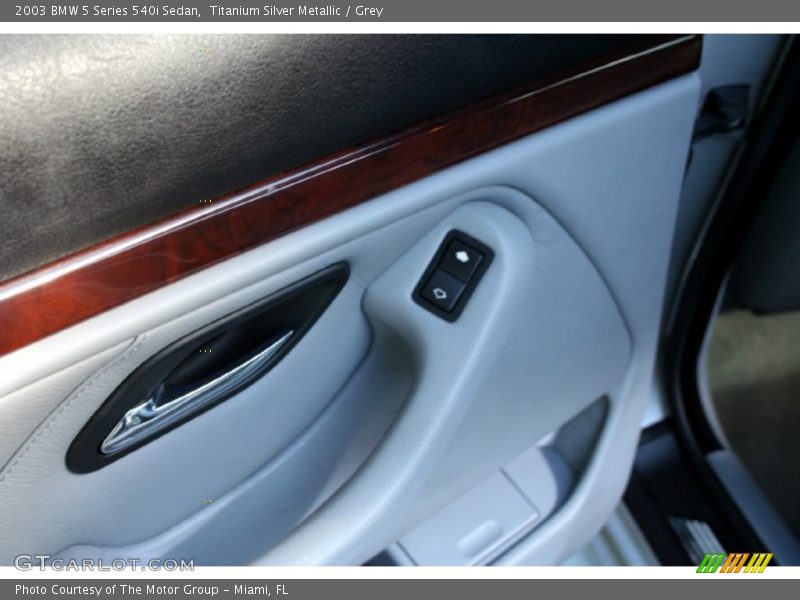 Titanium Silver Metallic / Grey 2003 BMW 5 Series 540i Sedan