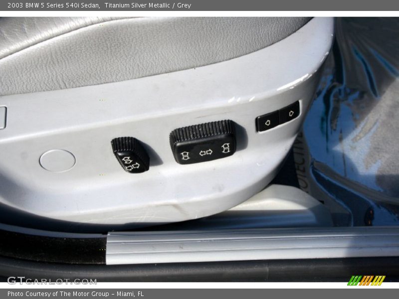 Titanium Silver Metallic / Grey 2003 BMW 5 Series 540i Sedan