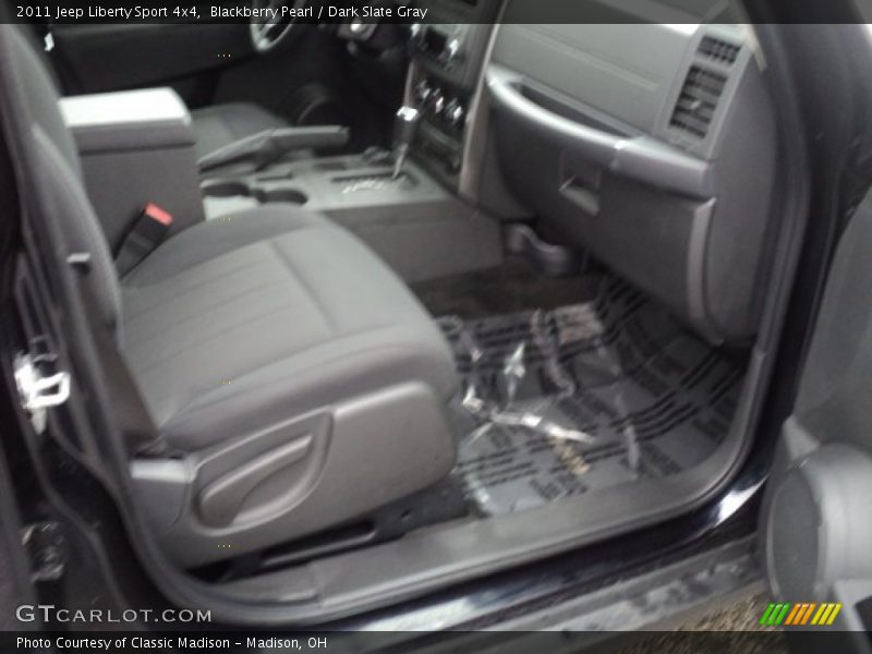 Blackberry Pearl / Dark Slate Gray 2011 Jeep Liberty Sport 4x4