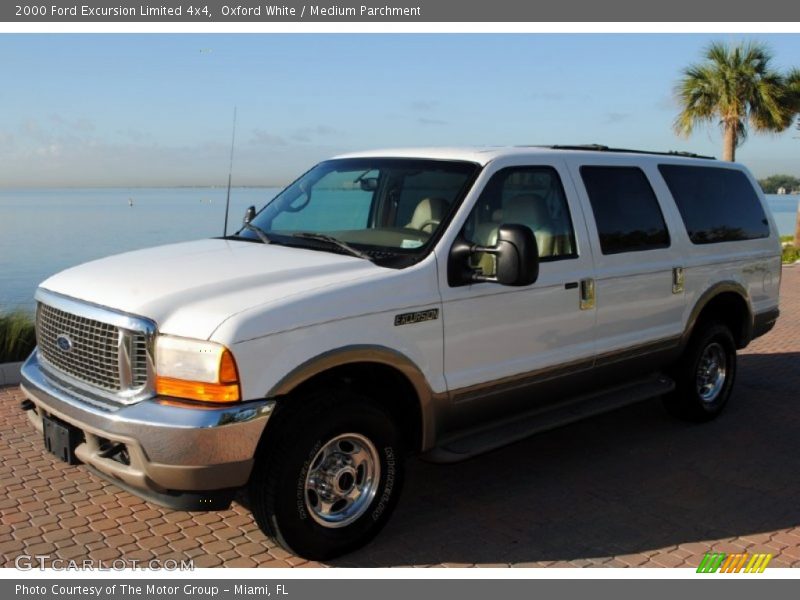Oxford White / Medium Parchment 2000 Ford Excursion Limited 4x4
