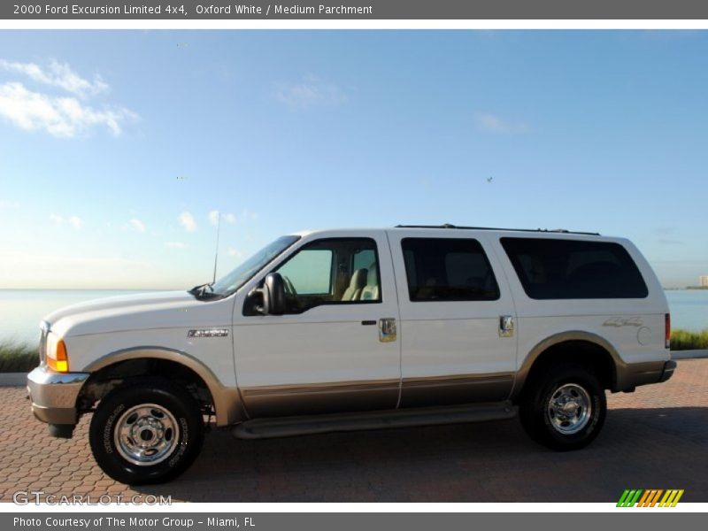 Oxford White / Medium Parchment 2000 Ford Excursion Limited 4x4