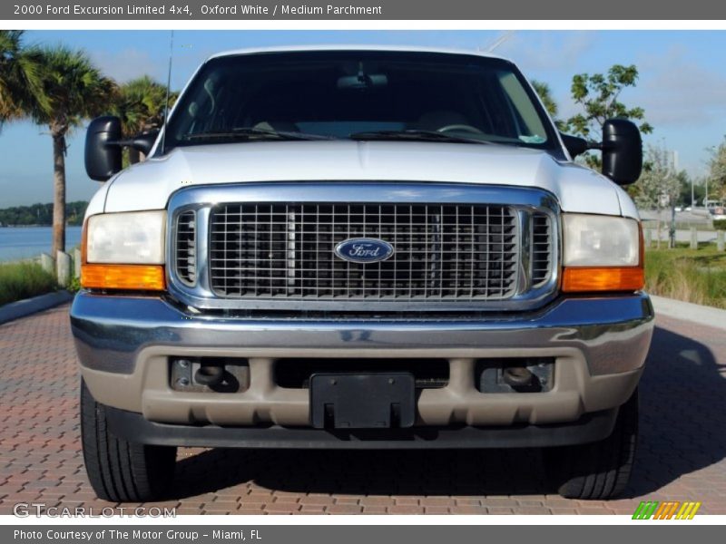 Oxford White / Medium Parchment 2000 Ford Excursion Limited 4x4