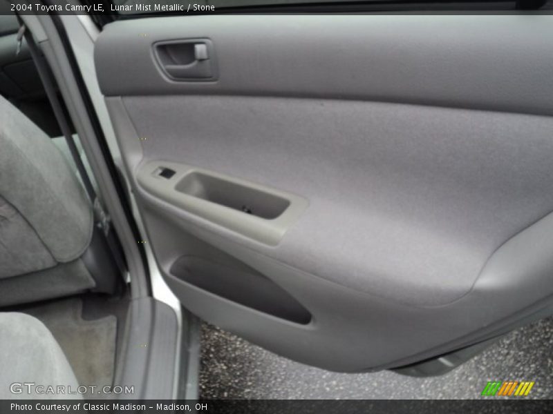 Lunar Mist Metallic / Stone 2004 Toyota Camry LE