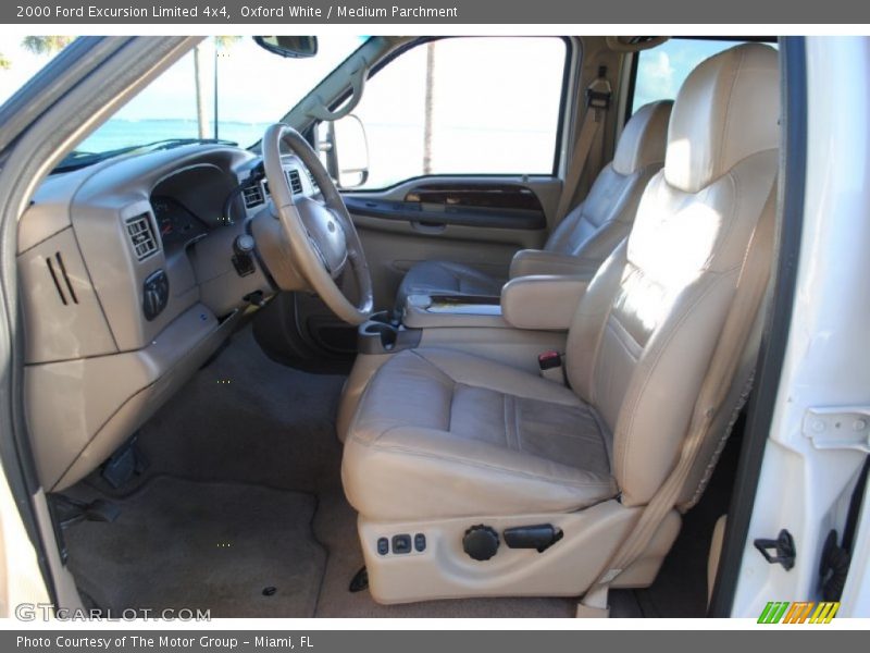 Oxford White / Medium Parchment 2000 Ford Excursion Limited 4x4