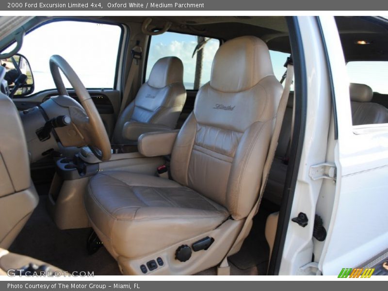 Oxford White / Medium Parchment 2000 Ford Excursion Limited 4x4