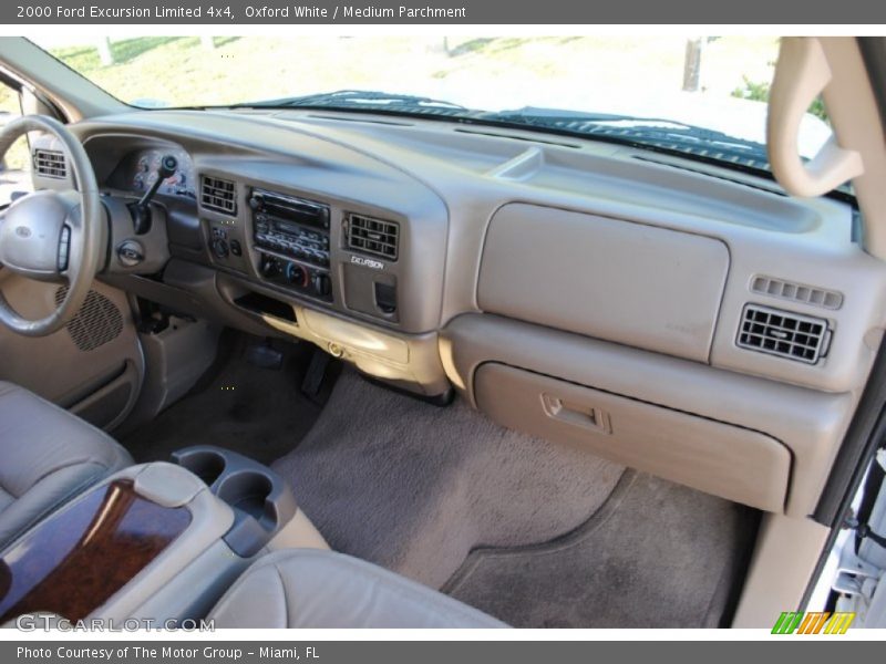 Oxford White / Medium Parchment 2000 Ford Excursion Limited 4x4