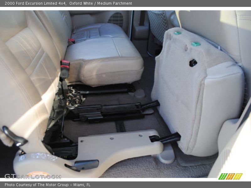 Oxford White / Medium Parchment 2000 Ford Excursion Limited 4x4