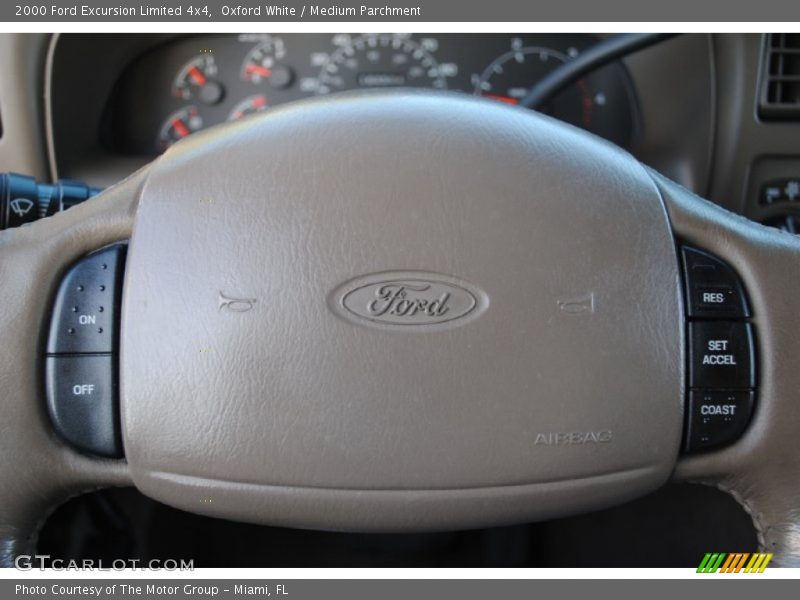Oxford White / Medium Parchment 2000 Ford Excursion Limited 4x4