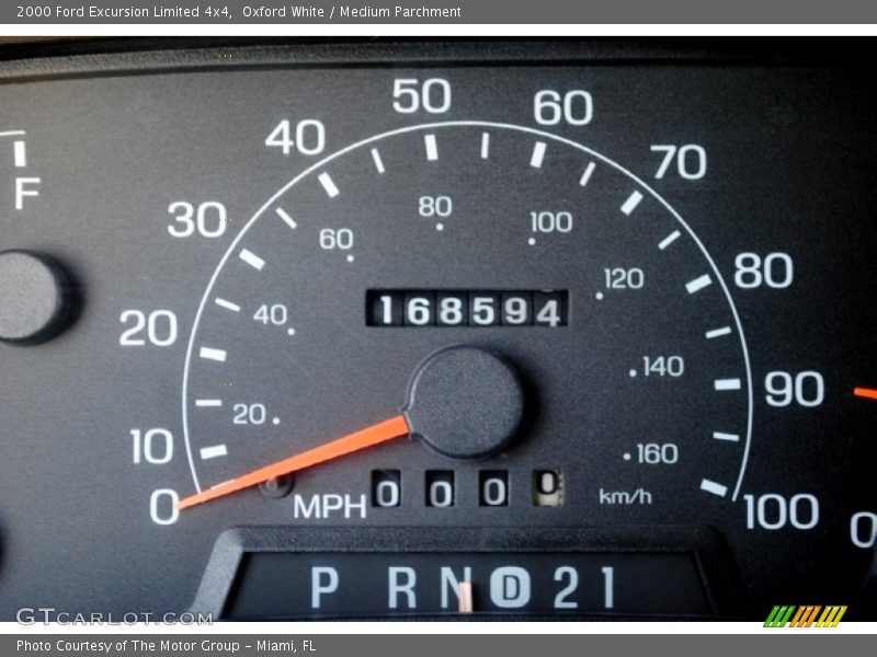Oxford White / Medium Parchment 2000 Ford Excursion Limited 4x4