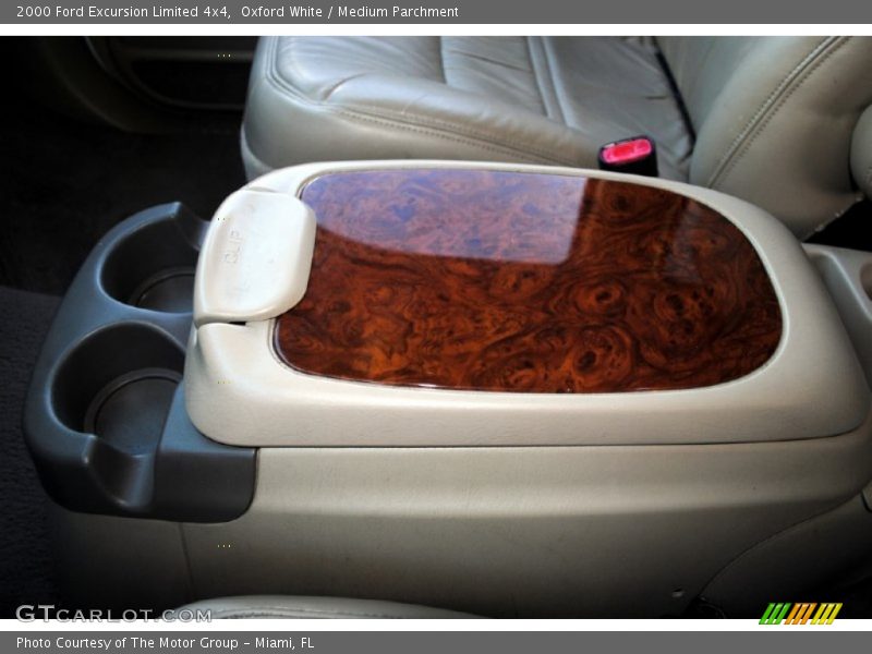 Oxford White / Medium Parchment 2000 Ford Excursion Limited 4x4