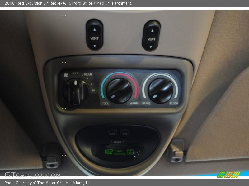 Oxford White / Medium Parchment 2000 Ford Excursion Limited 4x4