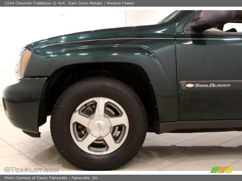 Dark Green Metallic / Medium Pewter 2004 Chevrolet TrailBlazer LS 4x4