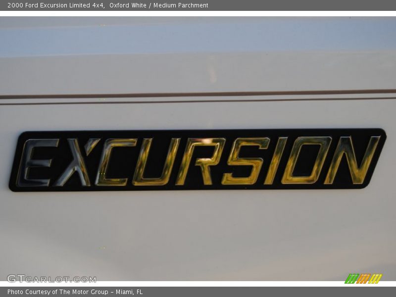 Oxford White / Medium Parchment 2000 Ford Excursion Limited 4x4