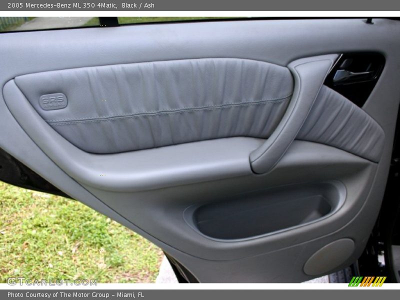 Black / Ash 2005 Mercedes-Benz ML 350 4Matic