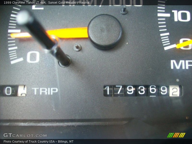 Sunset Gold Metallic / Neutral 1999 Chevrolet Tahoe LT 4x4
