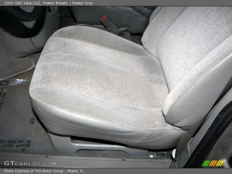 Pewter Metallic / Pewter Gray 2005 GMC Safari SLE