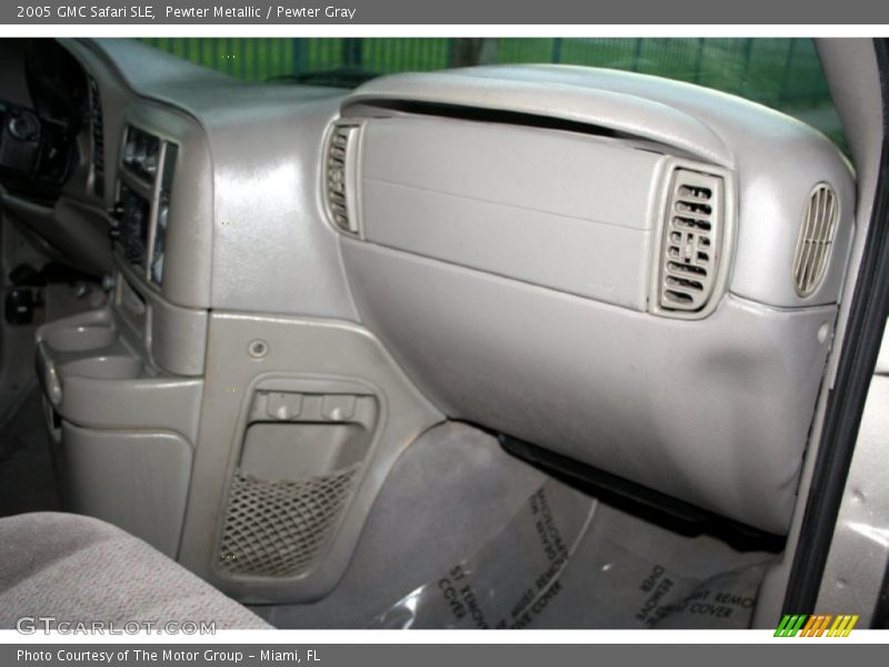 Pewter Metallic / Pewter Gray 2005 GMC Safari SLE