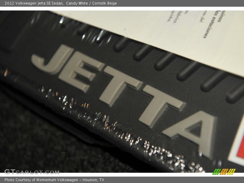 Candy White / Cornsilk Beige 2012 Volkswagen Jetta SE Sedan