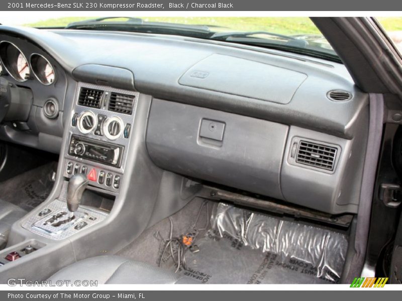 Black / Charcoal Black 2001 Mercedes-Benz SLK 230 Kompressor Roadster