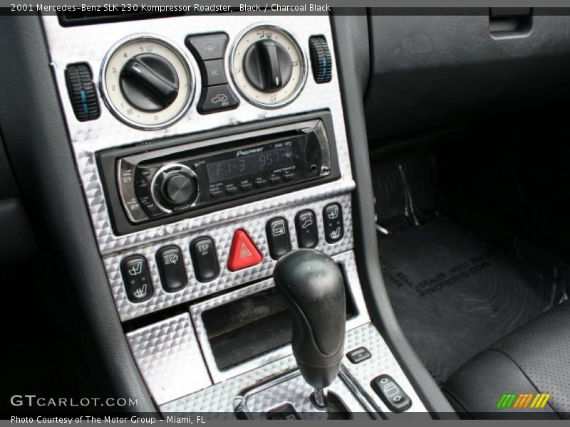 Black / Charcoal Black 2001 Mercedes-Benz SLK 230 Kompressor Roadster
