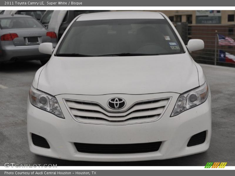 Super White / Bisque 2011 Toyota Camry LE