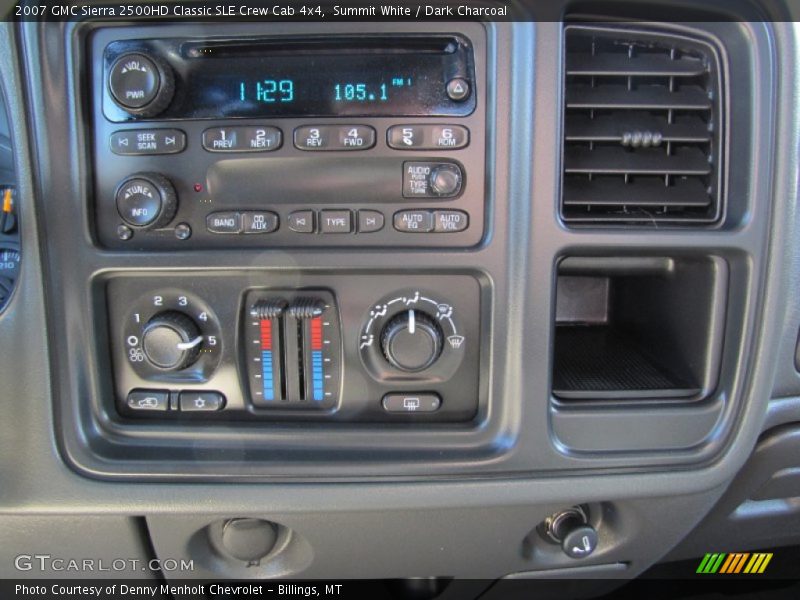 Controls of 2007 Sierra 2500HD Classic SLE Crew Cab 4x4