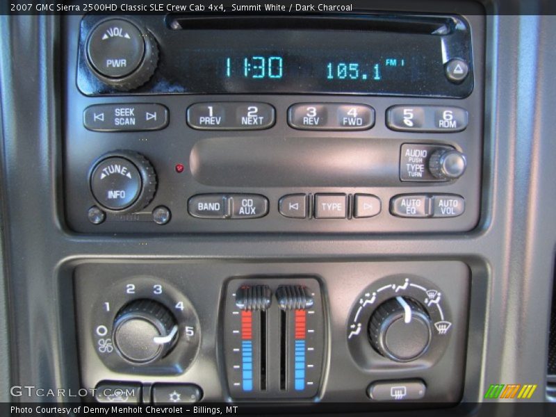 Controls of 2007 Sierra 2500HD Classic SLE Crew Cab 4x4