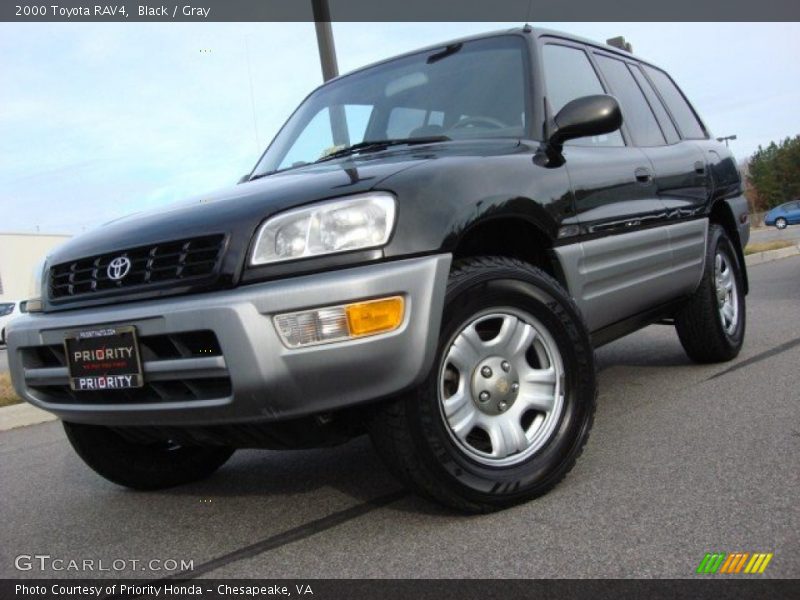 Black / Gray 2000 Toyota RAV4