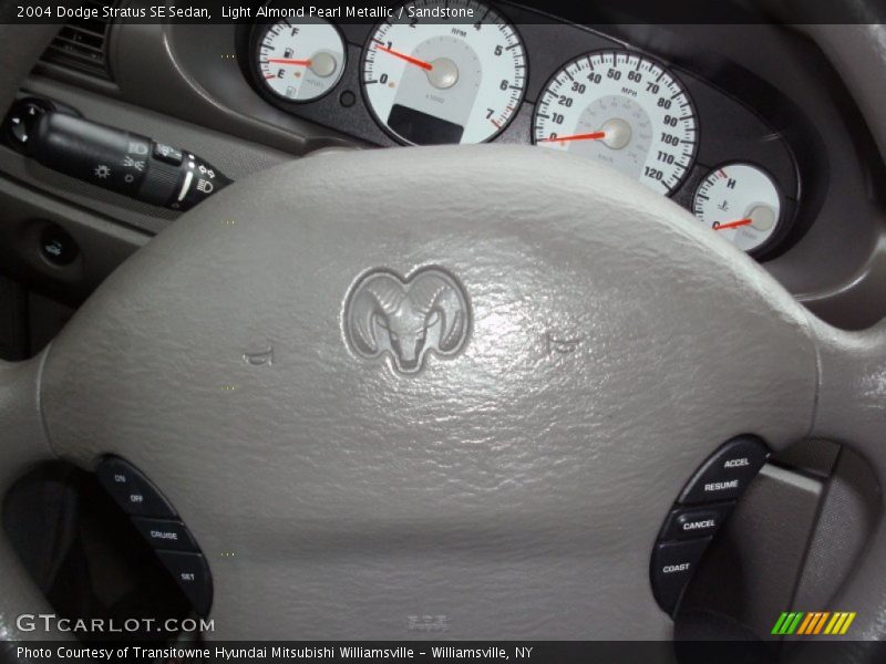 Light Almond Pearl Metallic / Sandstone 2004 Dodge Stratus SE Sedan