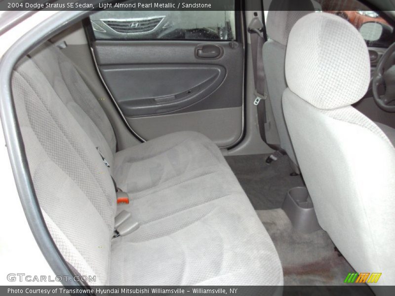 Light Almond Pearl Metallic / Sandstone 2004 Dodge Stratus SE Sedan