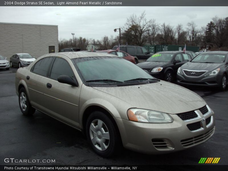 Light Almond Pearl Metallic / Sandstone 2004 Dodge Stratus SE Sedan