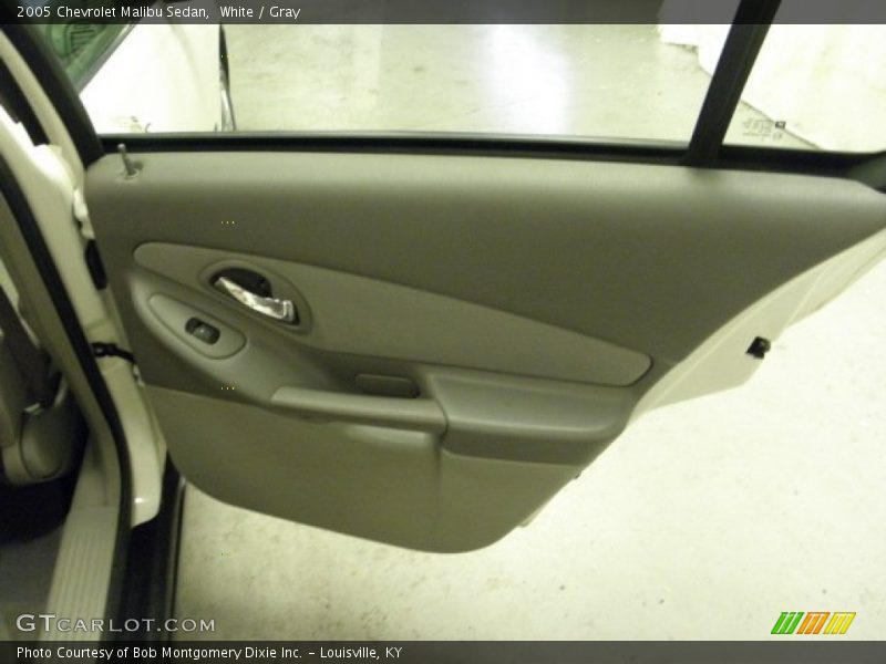 White / Gray 2005 Chevrolet Malibu Sedan