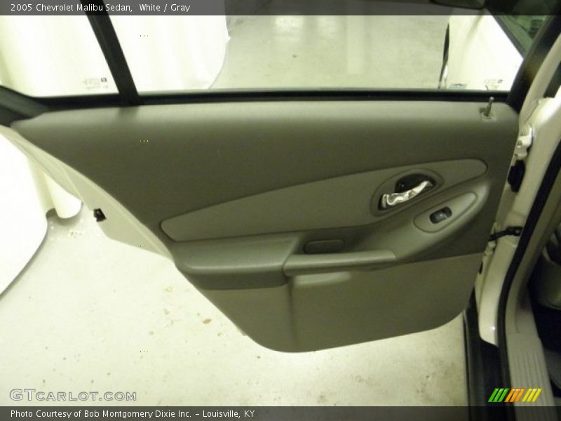 White / Gray 2005 Chevrolet Malibu Sedan