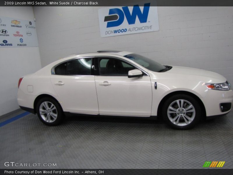 White Suede / Charcoal Black 2009 Lincoln MKS Sedan