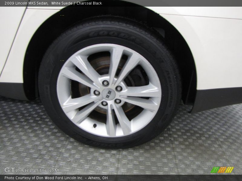 White Suede / Charcoal Black 2009 Lincoln MKS Sedan