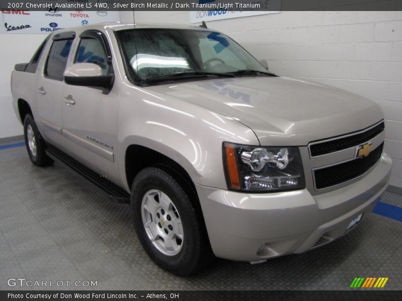 Silver Birch Metallic / Dark Titanium/Light Titanium 2007 Chevrolet Avalanche LS 4WD